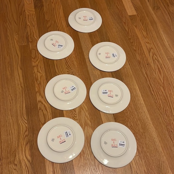 NWT Christmas Time In The City Dessert Plate Paris - Picture 6 of 9